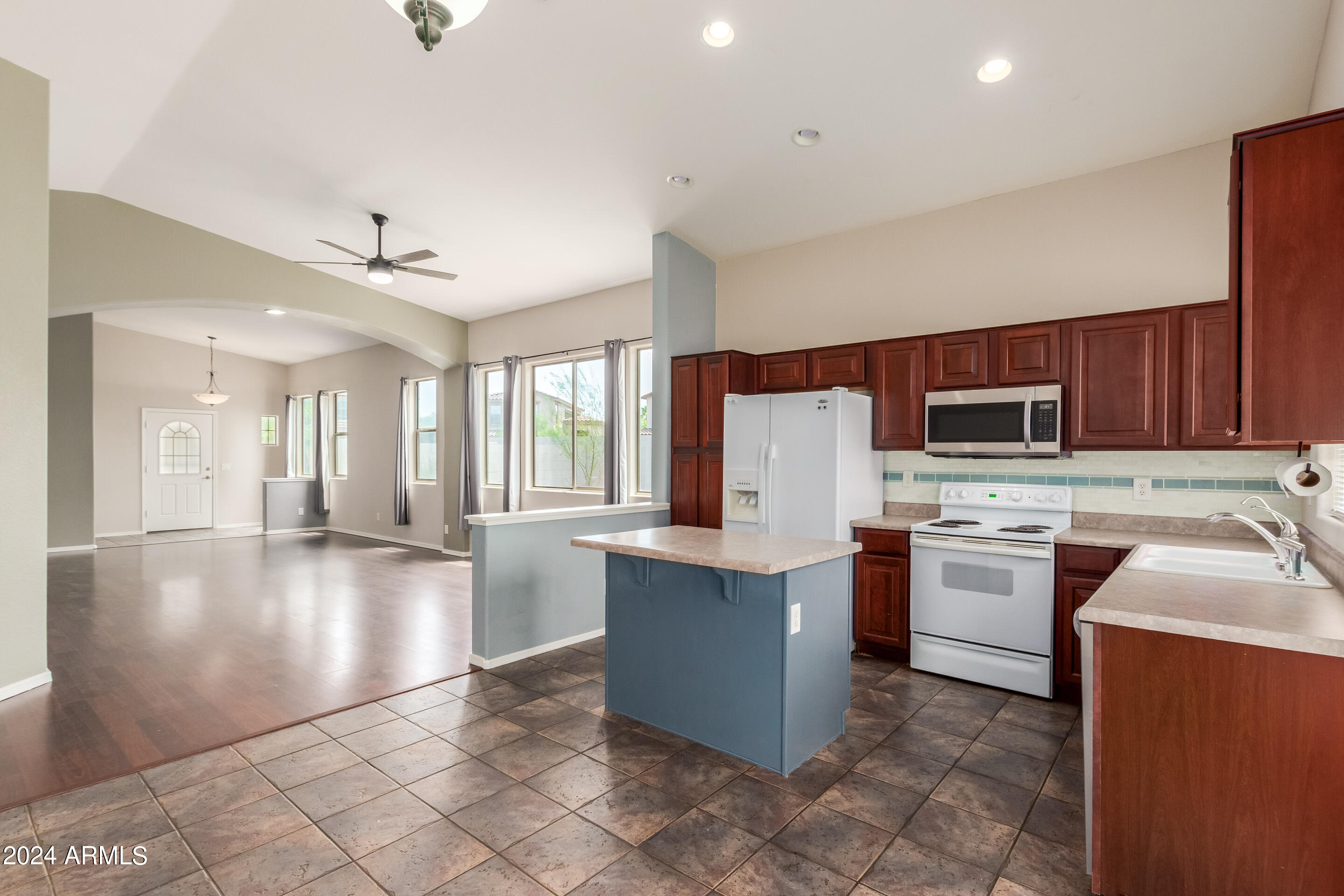 4004 East Ironhorse Road Gilbert, AZ 85297 - Photo 12 of 53 15 - Ironhorse
