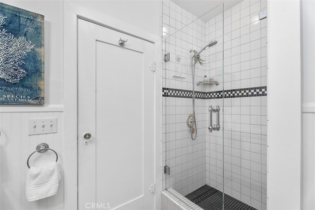 287 Myrtle Street Laguna Beach, CA 92651 - Photo 13 of 50 a bathroom with a shower