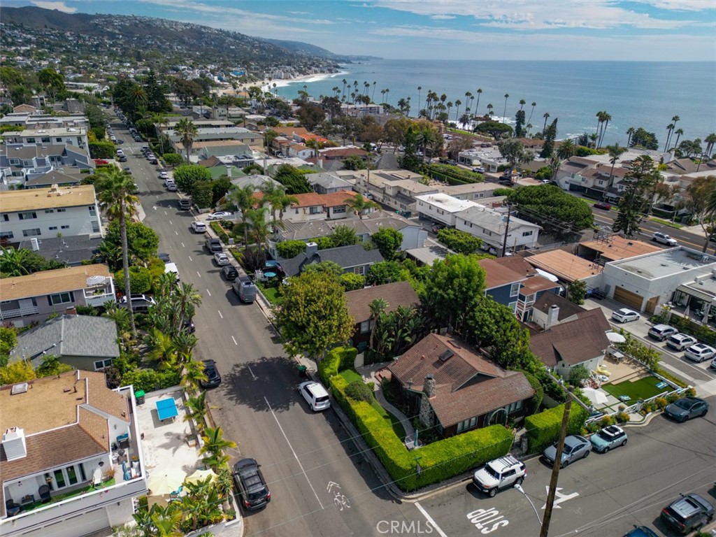 287 Myrtle Street Laguna Beach, CA 92651 - Photo 42 of 50 an aerial view of multiple houses with yard
