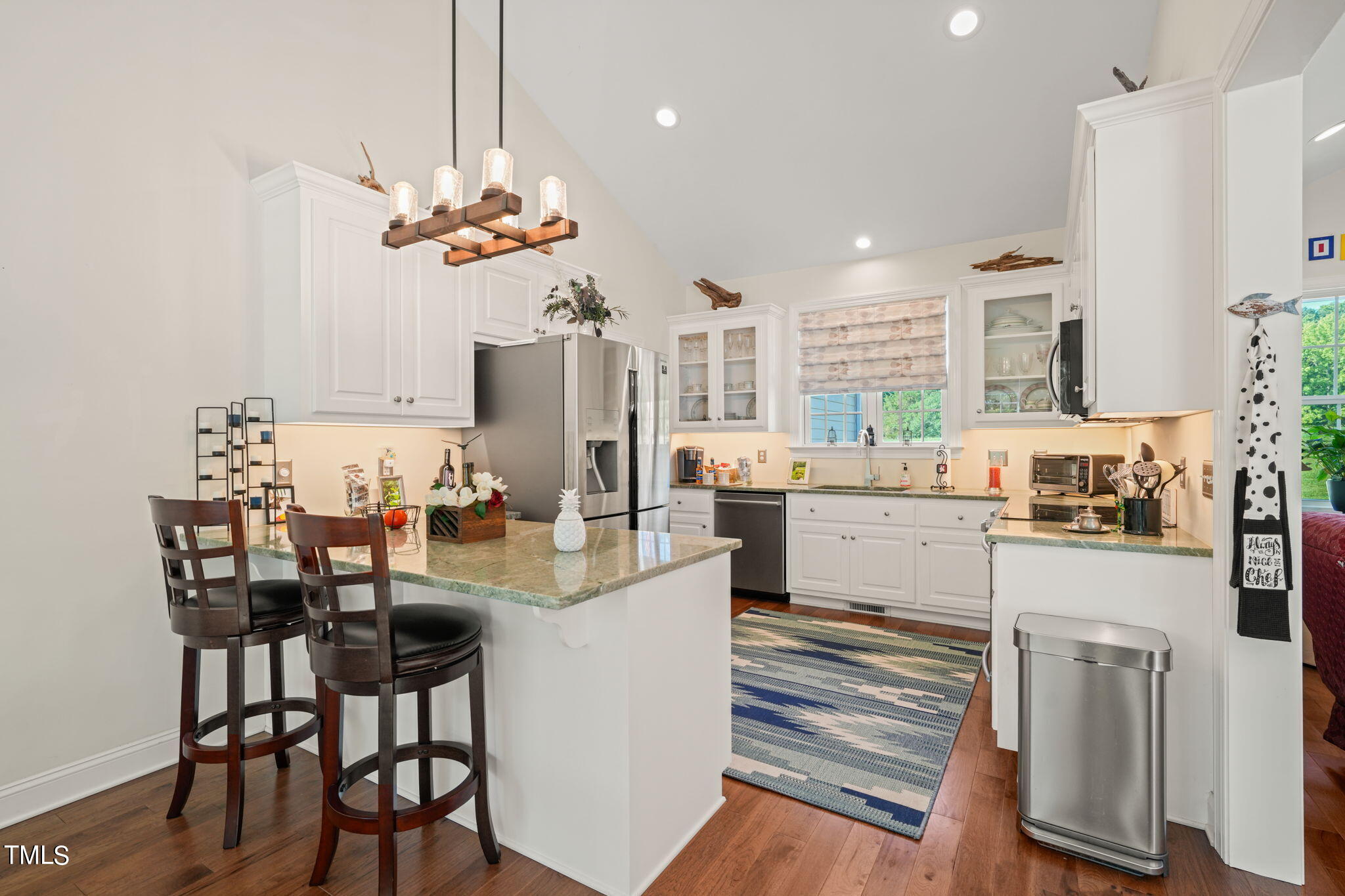 175 Meriwether Drive Clarksville, VA 23927 - Photo 7 of 42 pull up a stool & chat with the Chef! Gorgeous Italian granite counters!