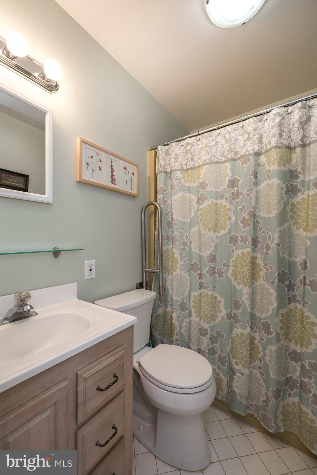 119 Locust Knoll Road Downingtown, PA 19335 - Photo 15 of 25 Guest bath