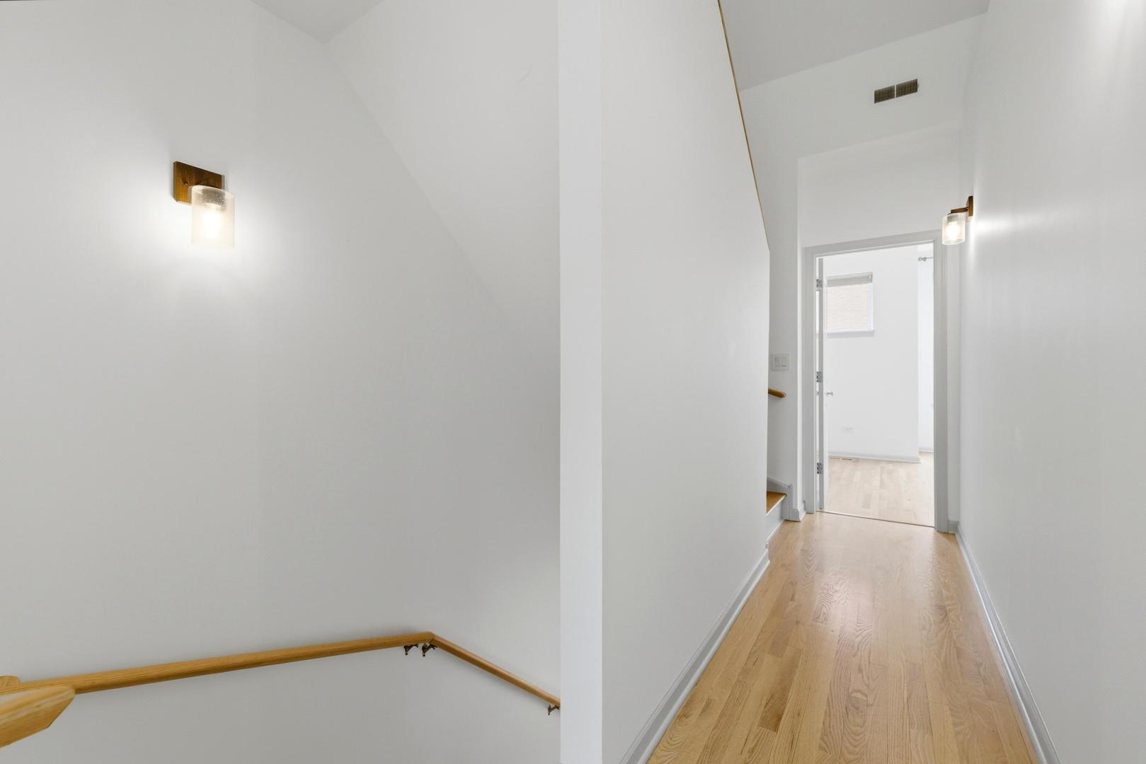 16 South Aberdeen Street Chicago, IL 60607 - Photo 17 of 37