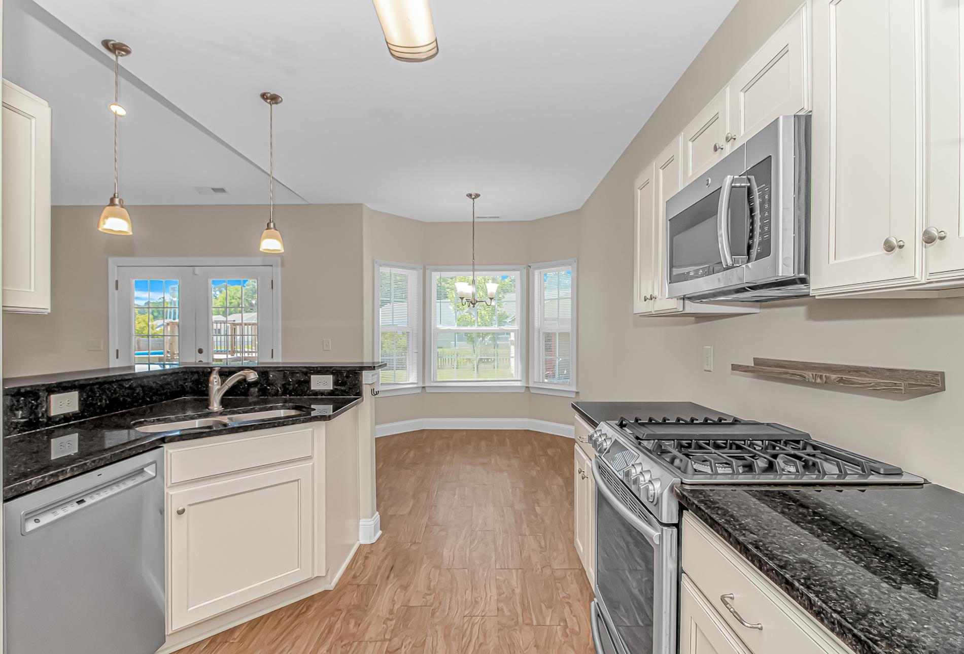 621 Garden Avenue Georgetown, SC 29440 - Photo 12 of 33