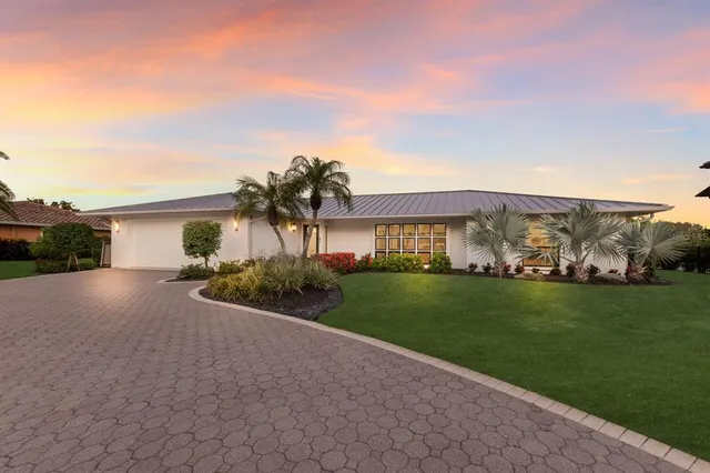 $2,999,000 | 510 Putter Lane, Longboat Key, FL 34228