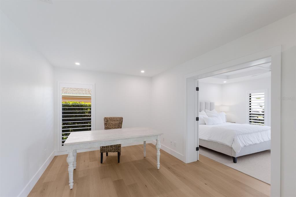 510 Putter Lane Longboat Key, FL 34228 - Photo 54 of 74