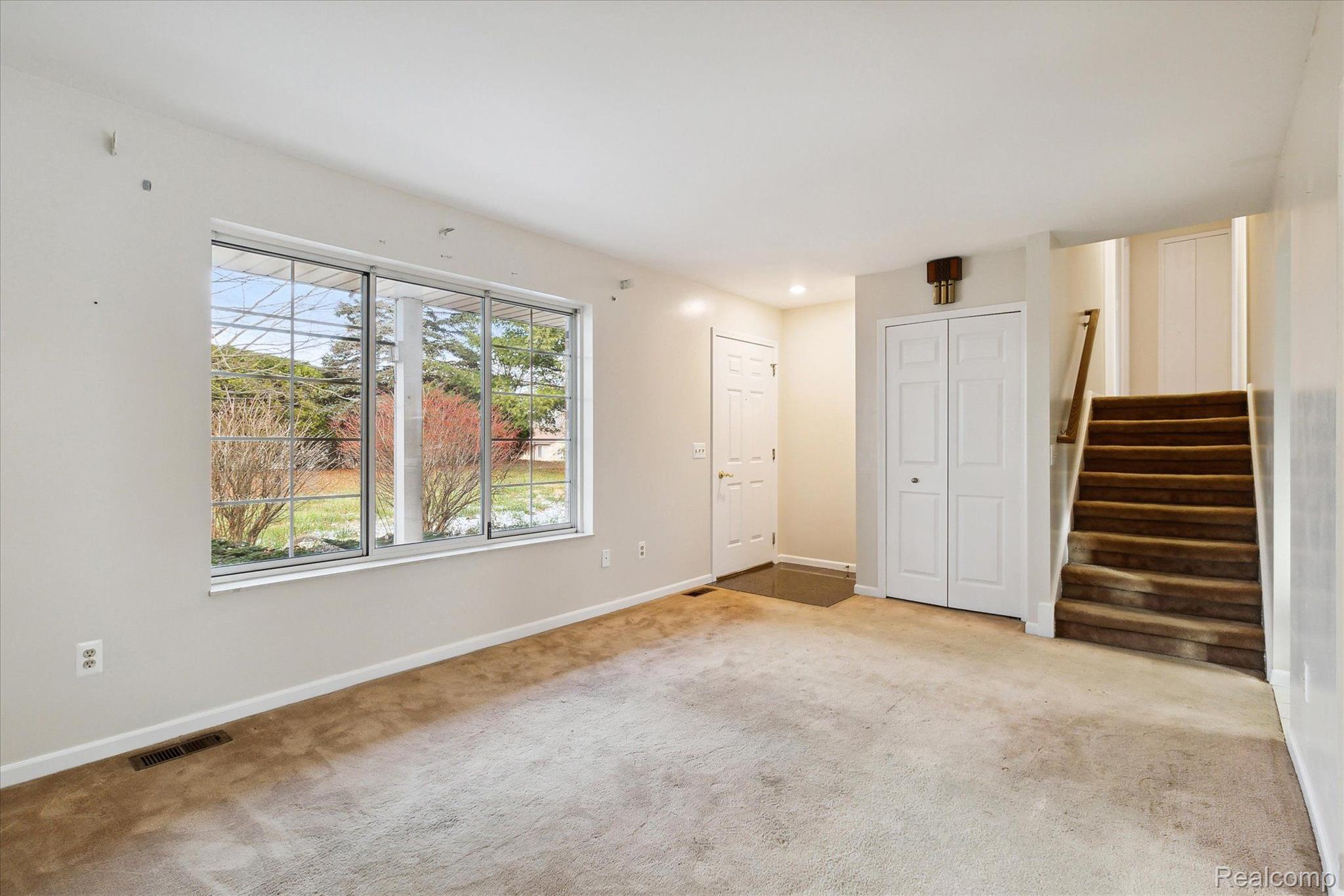 4163 West Thompson Road Linden, MI 48451 - Photo 3 of 15 Gallery Image 3