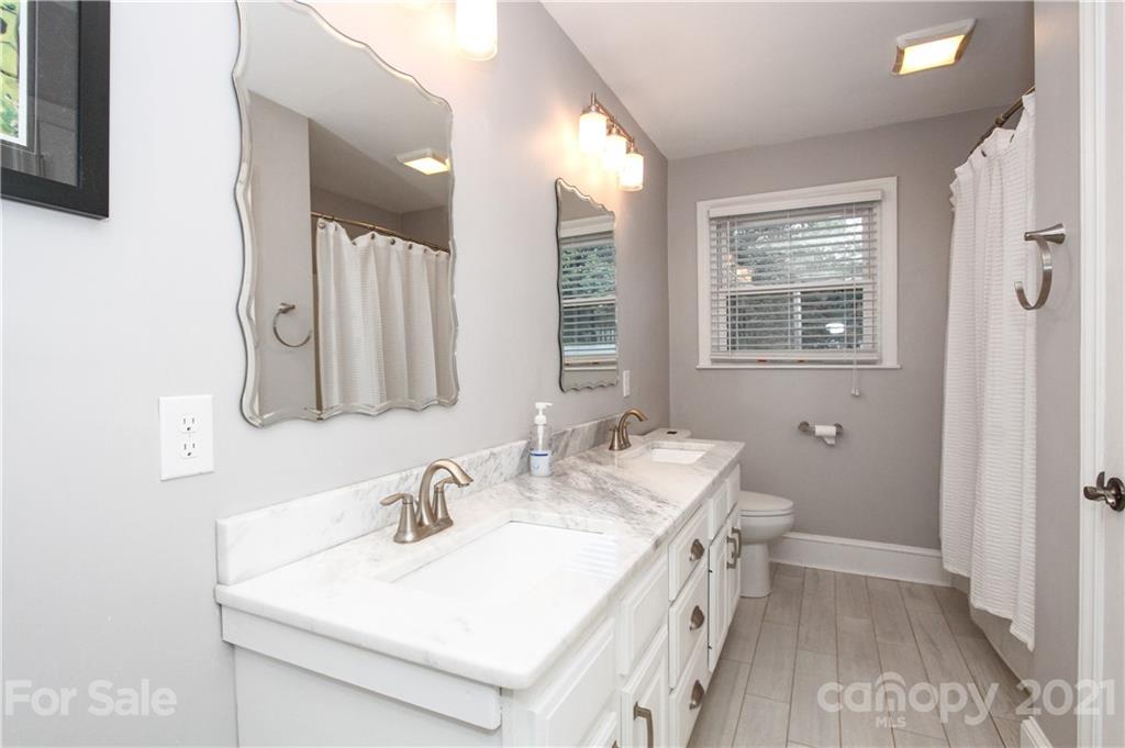 5052 Erickson Road, Unit 19 Charlotte, NC 28205 - Photo 16 of 24 Gallery Image 16