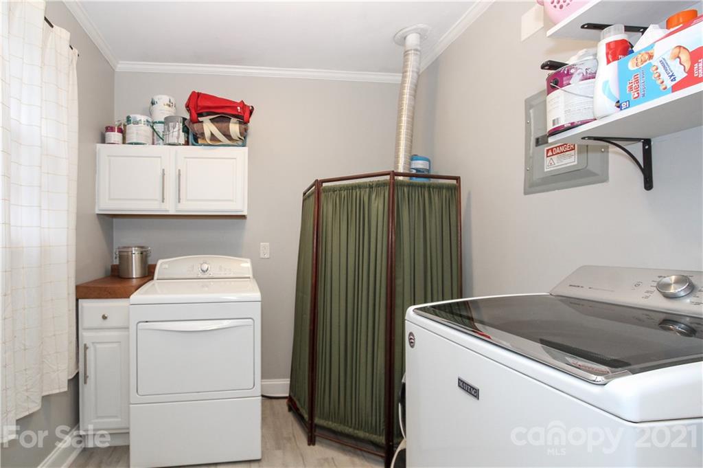 5052 Erickson Road, Unit 19 Charlotte, NC 28205 - Photo 22 of 24 Gallery Image 22