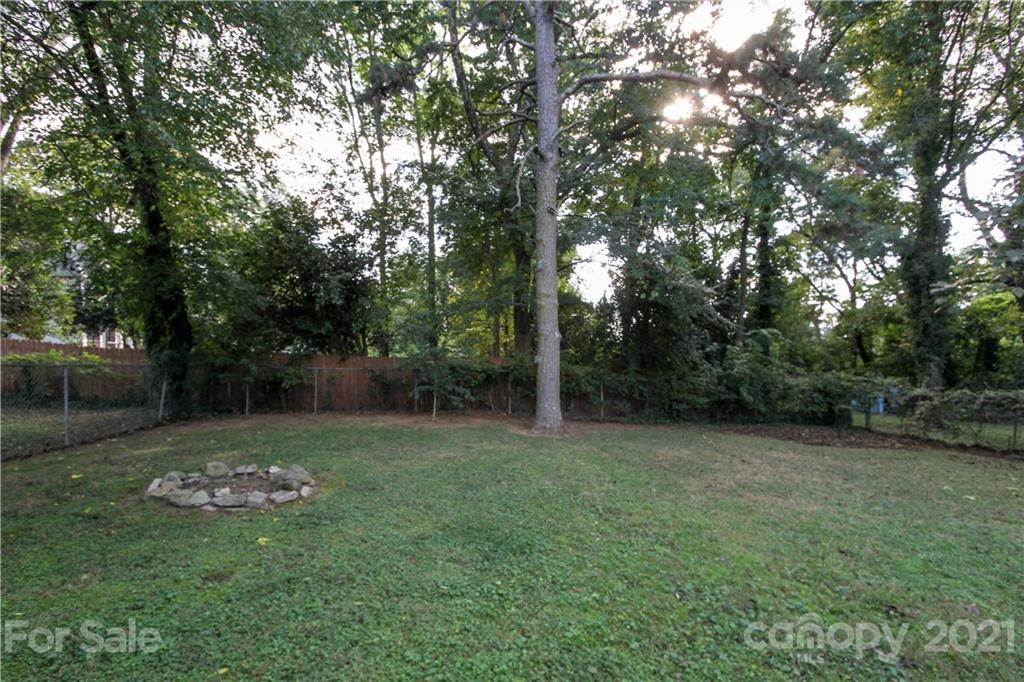 5052 Erickson Road, Unit 19 Charlotte, NC 28205 - Photo 24 of 24 Gallery Image 24