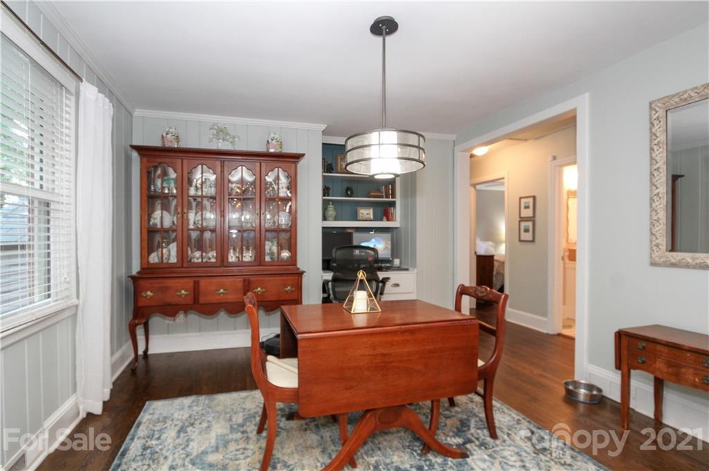 5052 Erickson Road, Unit 19 Charlotte, NC 28205 - Photo 7 of 24 Gallery Image 7