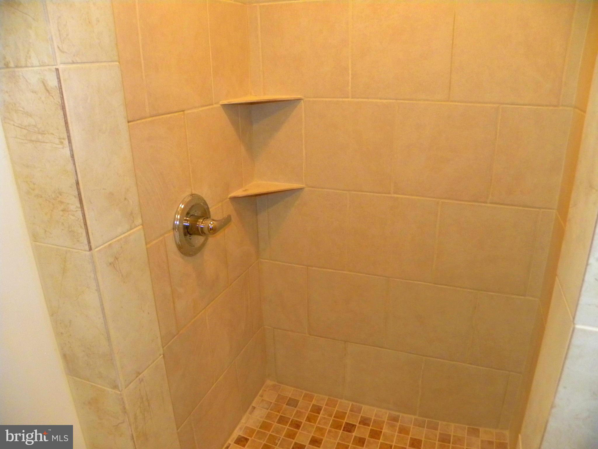 1206 Harwall Road Baltimore, MD 21207 - Photo 22 of 25 Bath