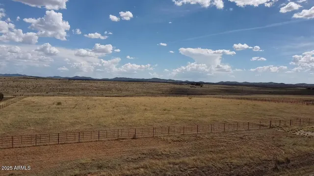 $199,900 | 59 Camino Del Corral, Unit B, Elgin, AZ 85611