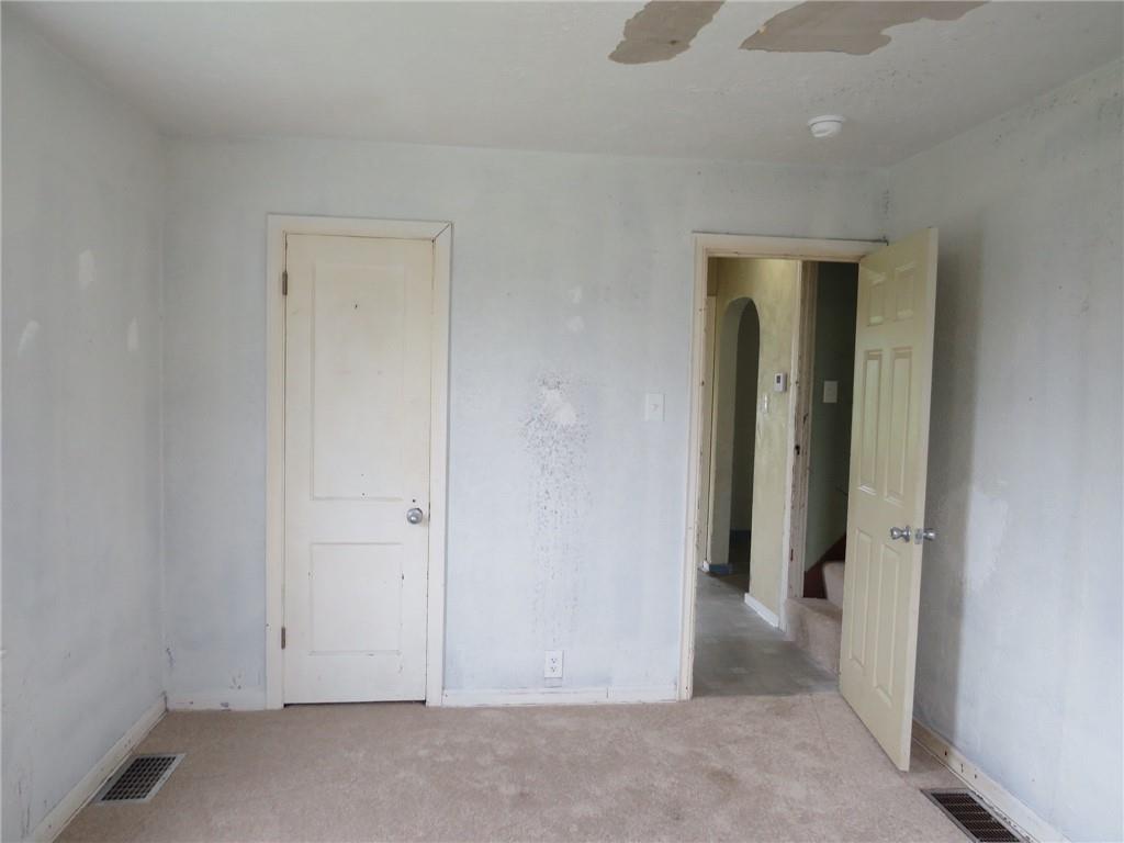 666 Ewing Street Washington, PA 15301 - Photo 6 of 22