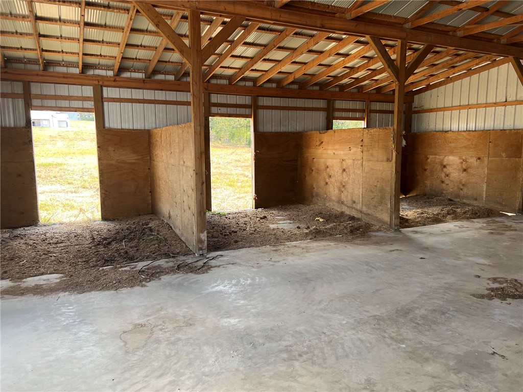 11840 Deshields Creek Road Lead Hill, AR 72644 - Photo 12 of 42 Gallery Image 12