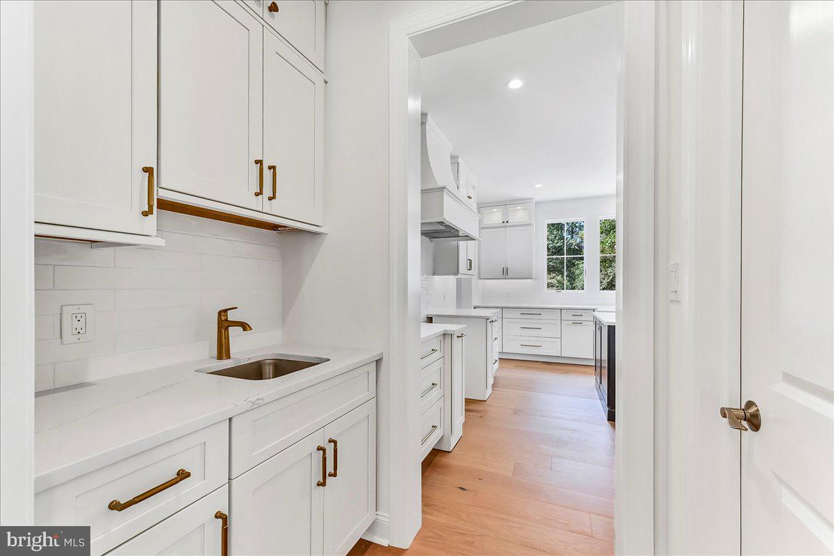 1260 Gradyville Road Glen Mills, PA 19342 - Photo 18 of 49 Pantry