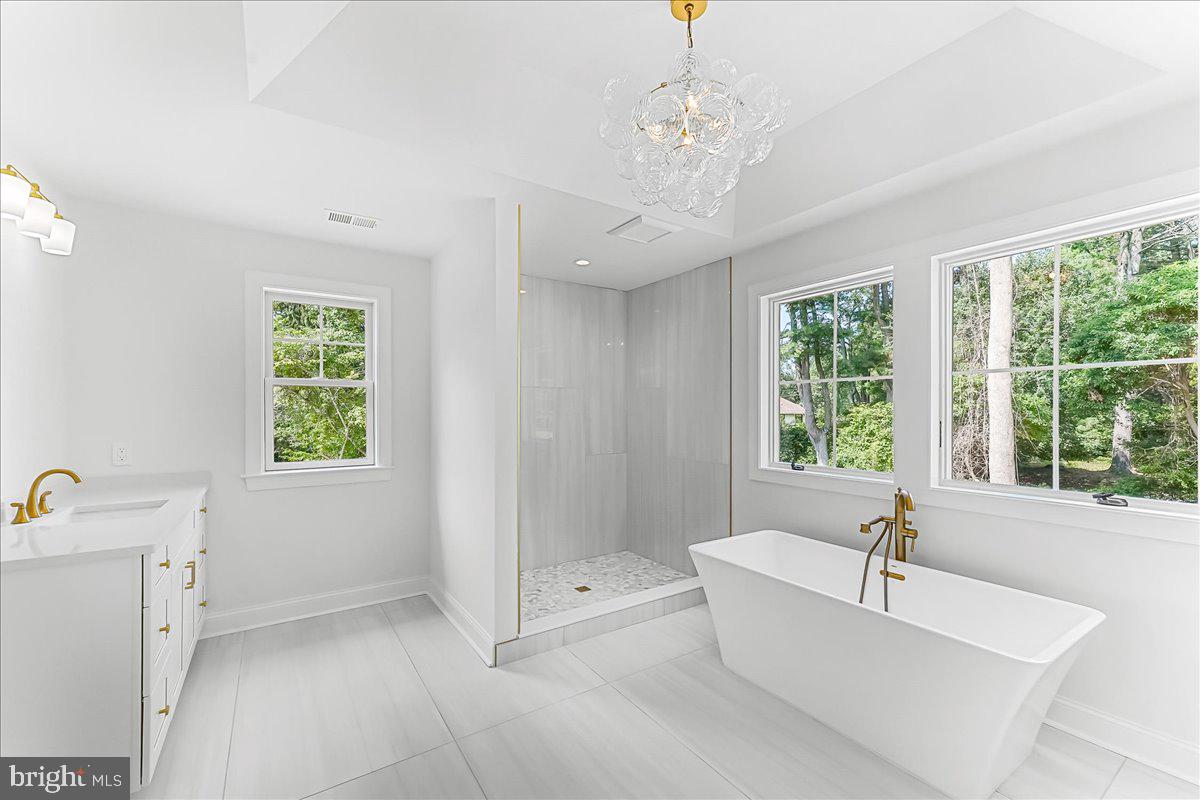 1260 Gradyville Road Glen Mills, PA 19342 - Photo 31 of 49 Primary Bath