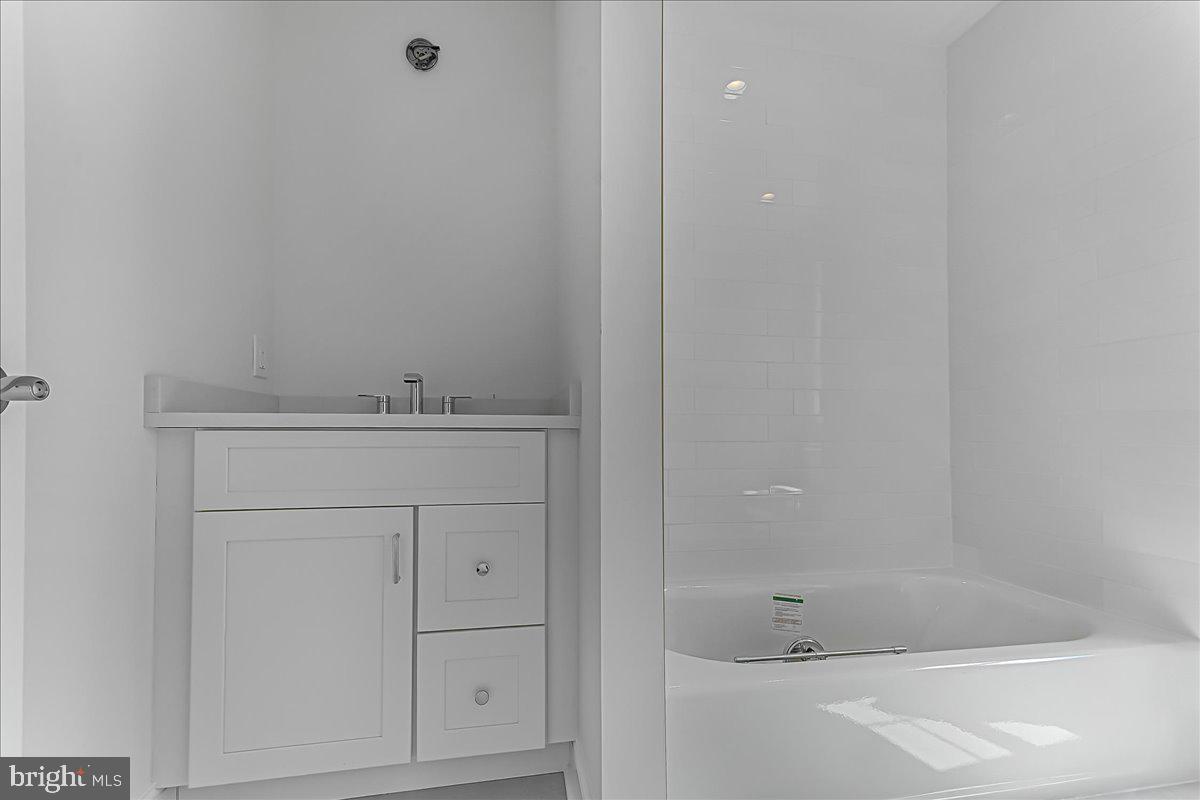 1260 Gradyville Road Glen Mills, PA 19342 - Photo 36 of 49 Bath 2