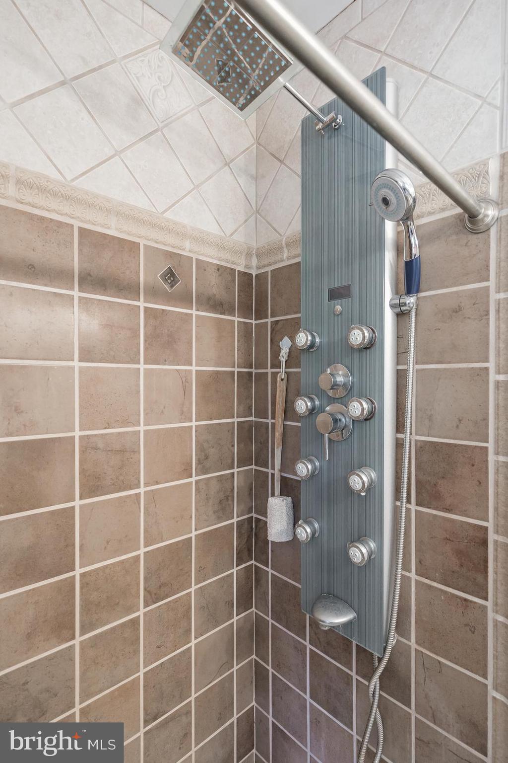 2630 Plum Point Road Huntingtown, MD 20639 - Photo 20 of 32 Gallery Image 20