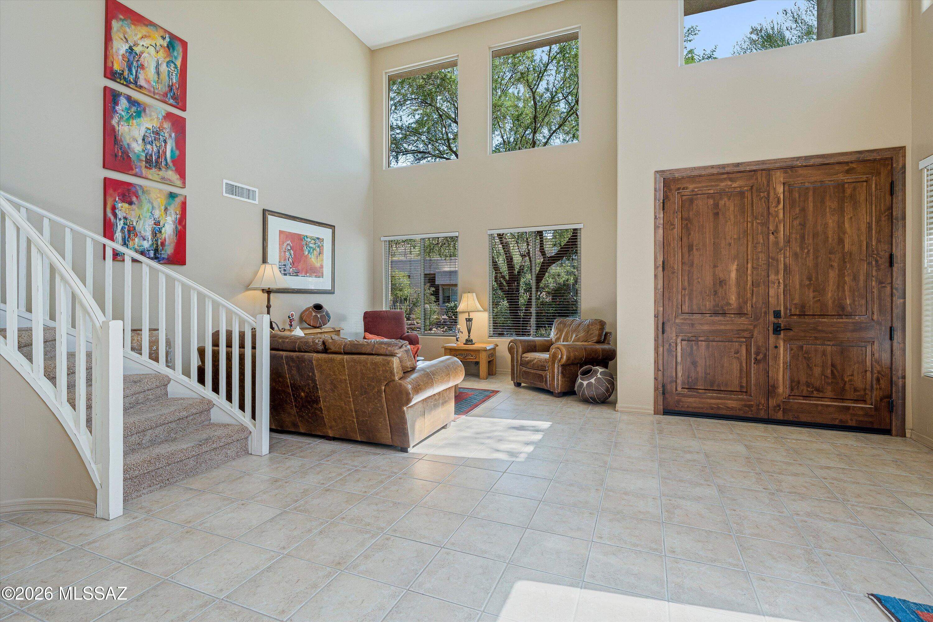7452 East Ridge Point Road Tucson, AZ 85750 - Photo 7 of 42 Living Area