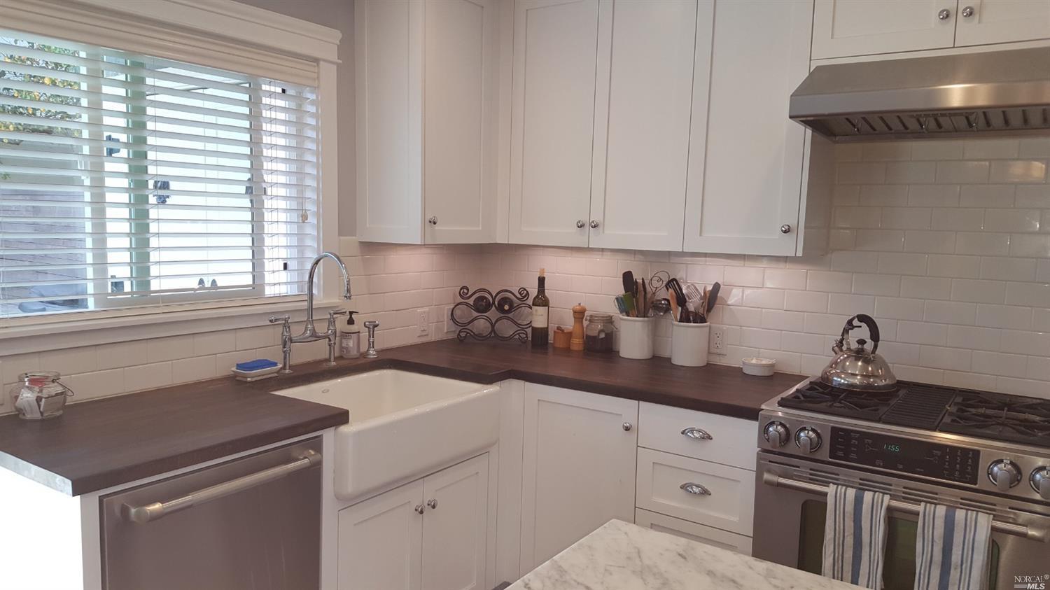 1064 Los Gamos Road, Unit D San Rafael, CA 94903 - Photo 1 of 1 Gallery Image 1