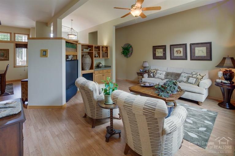 2277 Northwest Putnam Road Bend, OR 97703 - Photo 7 of 25 Additional Photo