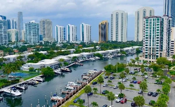 $1,800 | 400 Kings Point Drive, Unit 316, Sunny Isles Beach, FL 33160