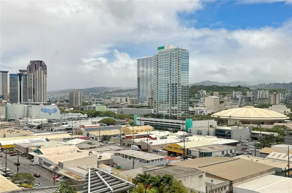 $2,800 | 1001 Queen Street, Unit 1107, Honolulu, HI 96814