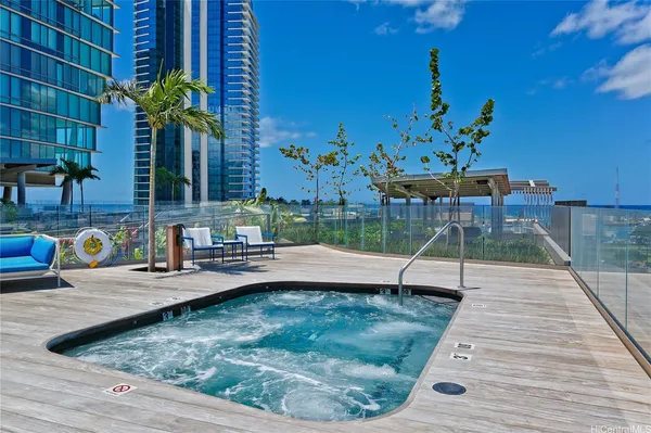 $2,800 | 1001 Queen Street, Unit 1107, Honolulu, HI 96814