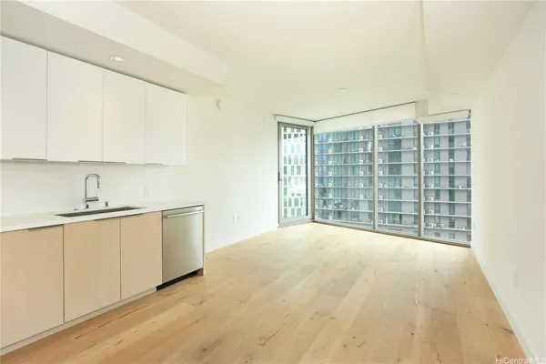 $2,800 | 1001 Queen Street, Unit 1107, Honolulu, HI 96814