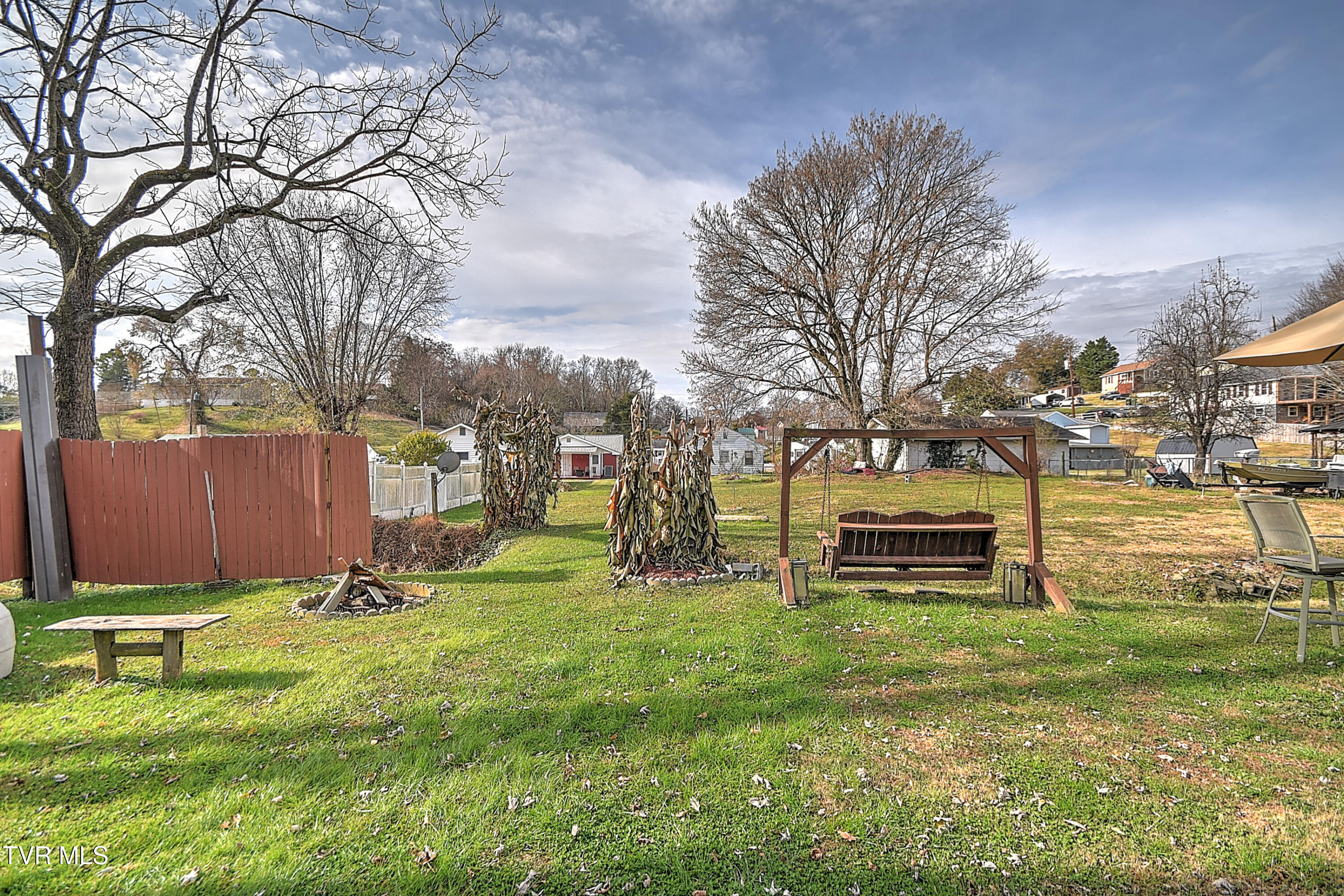 227 Old Beason Well Road Kingsport, TN 37660 - Photo 11 of 44 225 New Beason Well DP-33