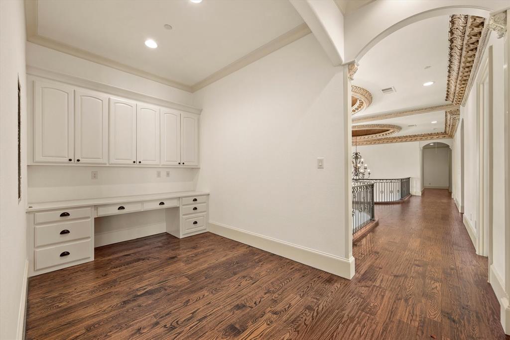 1600 Enclave Court Southlake, TX 76092 - Photo 21 of 40 a view of a kitchen with wooden floor