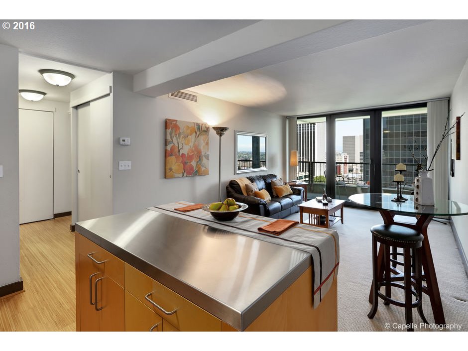 255 Southwest Harrison Street, Unit 19E Portland, OR 97201 - Photo 7 of 18 Gallery Image 7
