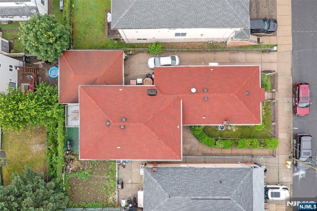 209 8th Street Fairview, NJ 07022 - Photo 36 of 38