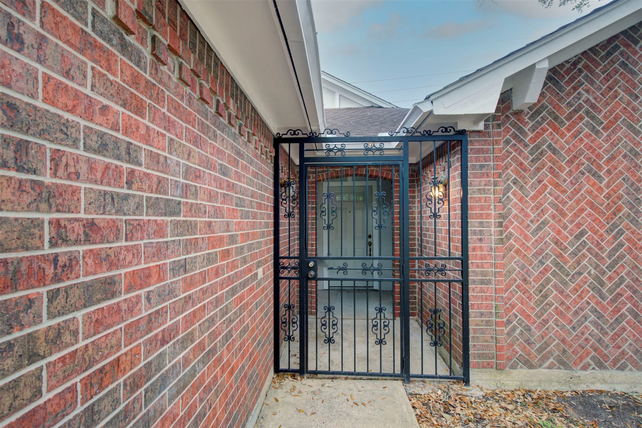 1402 Forest Home Drive Houston, TX 77077 - Photo 4 of 35