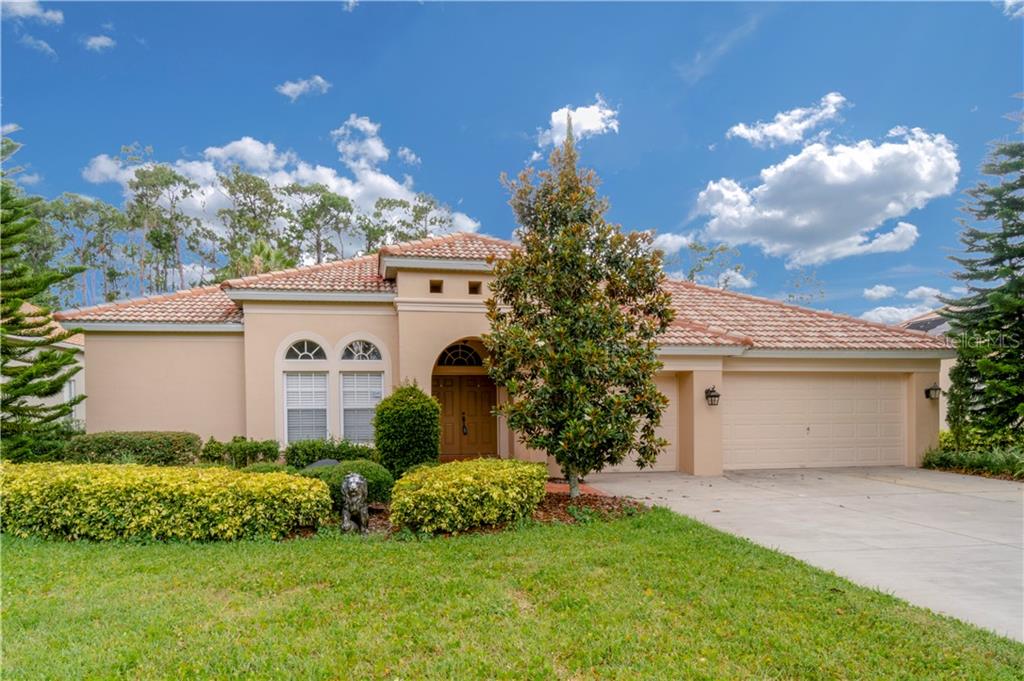 Beautiful 5/4.5 3354 square feet on conservation