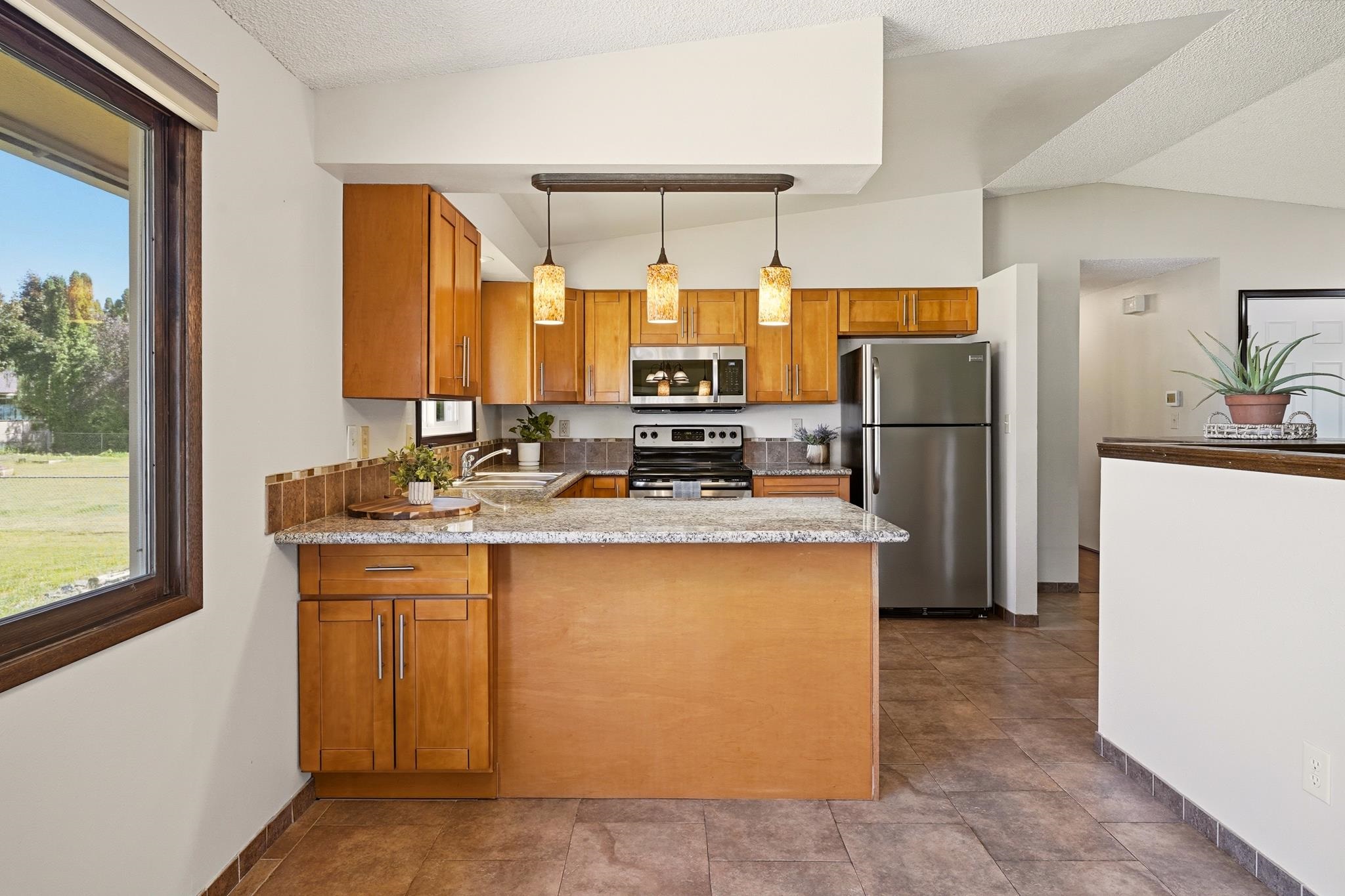 1225 South Woodlawn Road Spokane Valley, WA 99216 - Photo 15 of 42