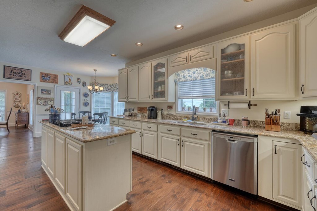 266 East Wright Road Blairsville, GA 30512 - Photo 18 of 95