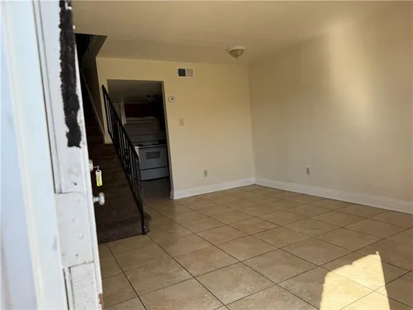 $1,150 | 7700 Read Boulevard, Unit 1, New Orleans, LA 70127