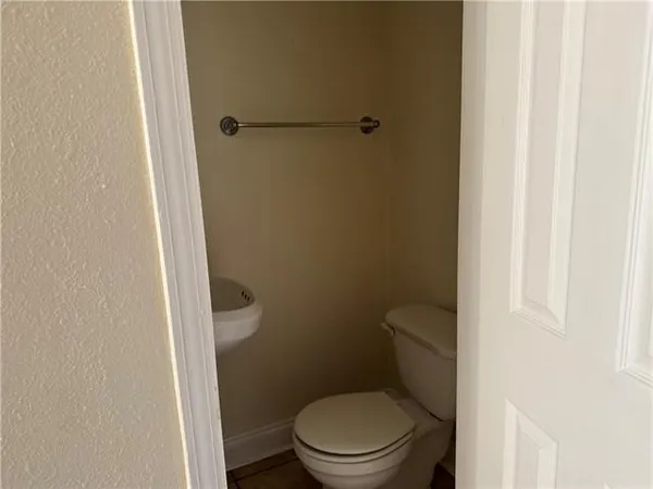 $1,150 | 7700 Read Boulevard, Unit 1, New Orleans, LA 70127