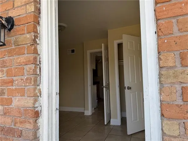 $1,150 | 7700 Read Boulevard, Unit 1, New Orleans, LA 70127