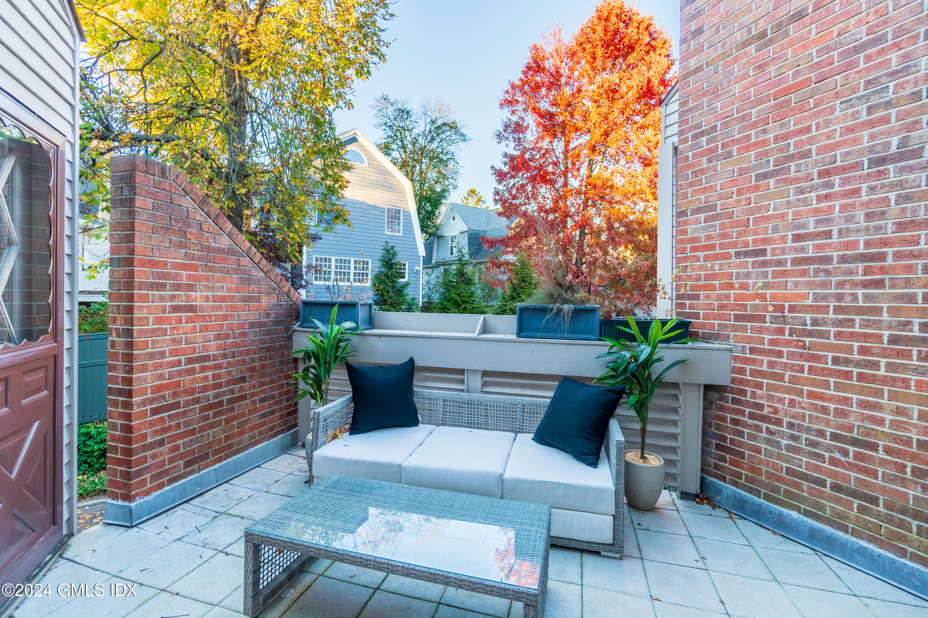 101 Lewis Street, Unit I Greenwich, CT 06830 - Photo 4 of 17 New Patio