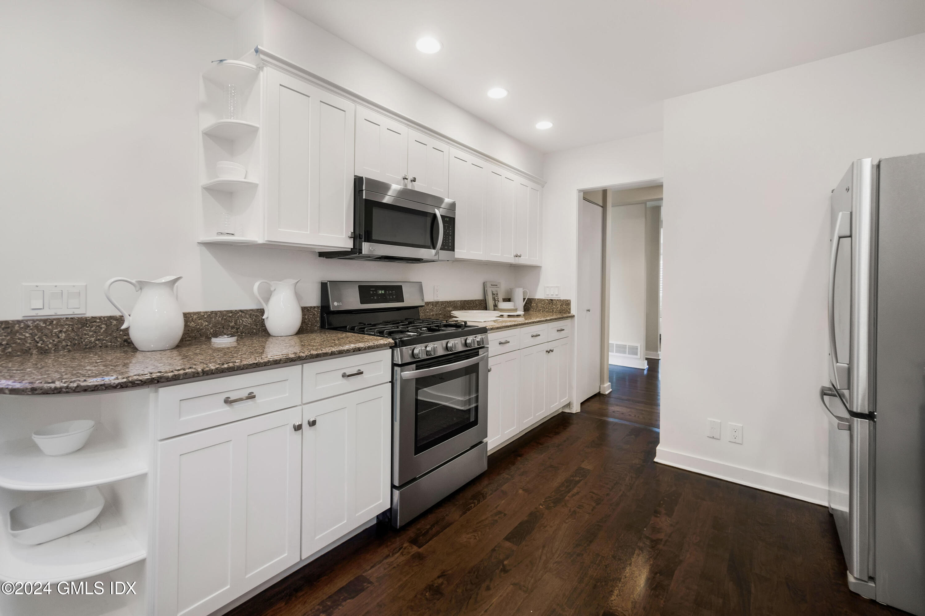 101 Lewis Street, Unit I Greenwich, CT 06830 - Photo 10 of 17 Kitchen to Hall