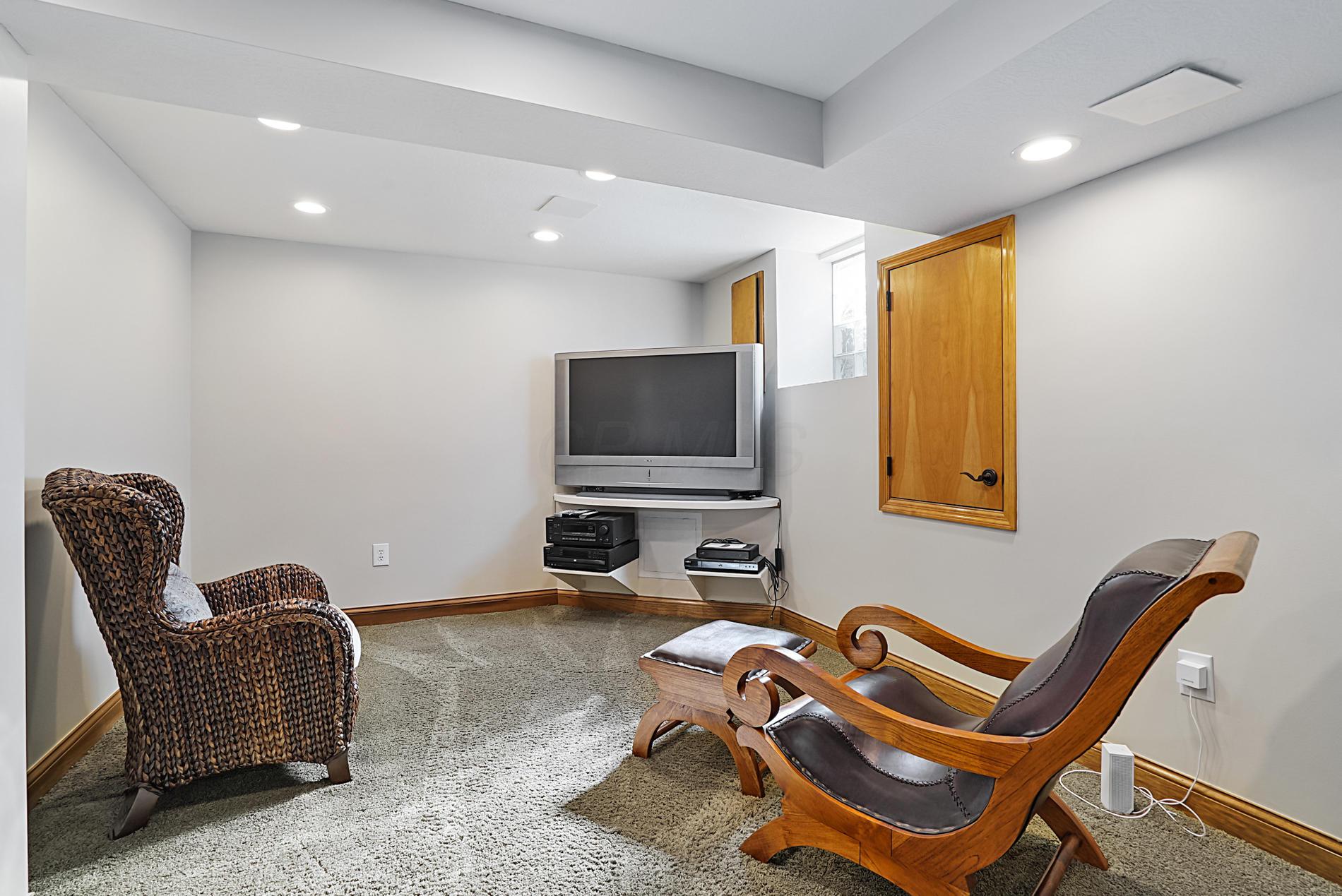 8273 Rookery Way Westerville, OH 43082 - Photo 38 of 49 Gallery Image 38