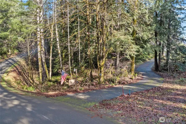 $499,950 | 941 North Potlatch Drive, Hoodsport, WA 98548