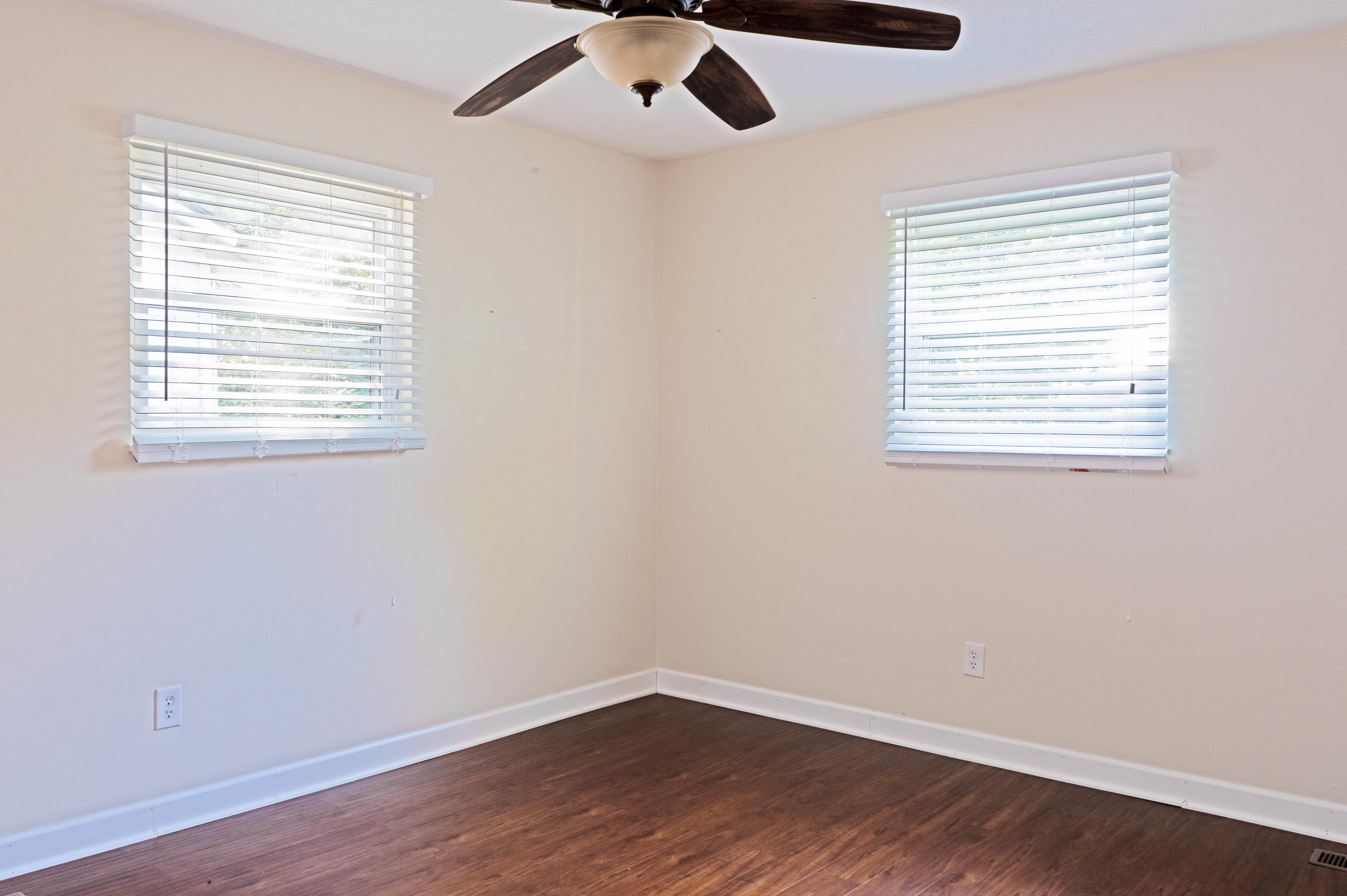 4418 Sullivan Road Knoxville, TN 37921 - Photo 12 of 18 4418SullivanRd14