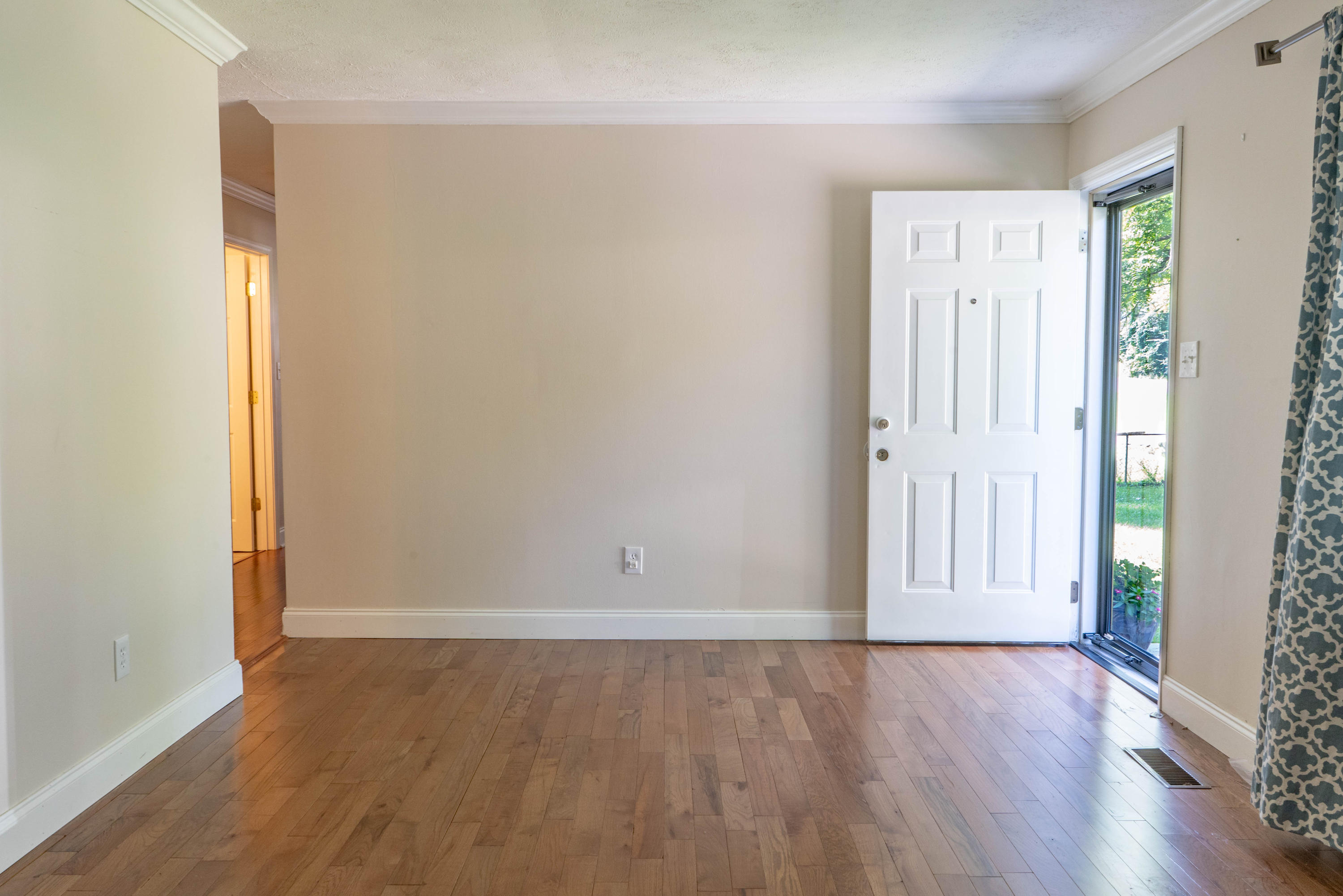 4418 Sullivan Road Knoxville, TN 37921 - Photo 8 of 18 4418SullivanRd05