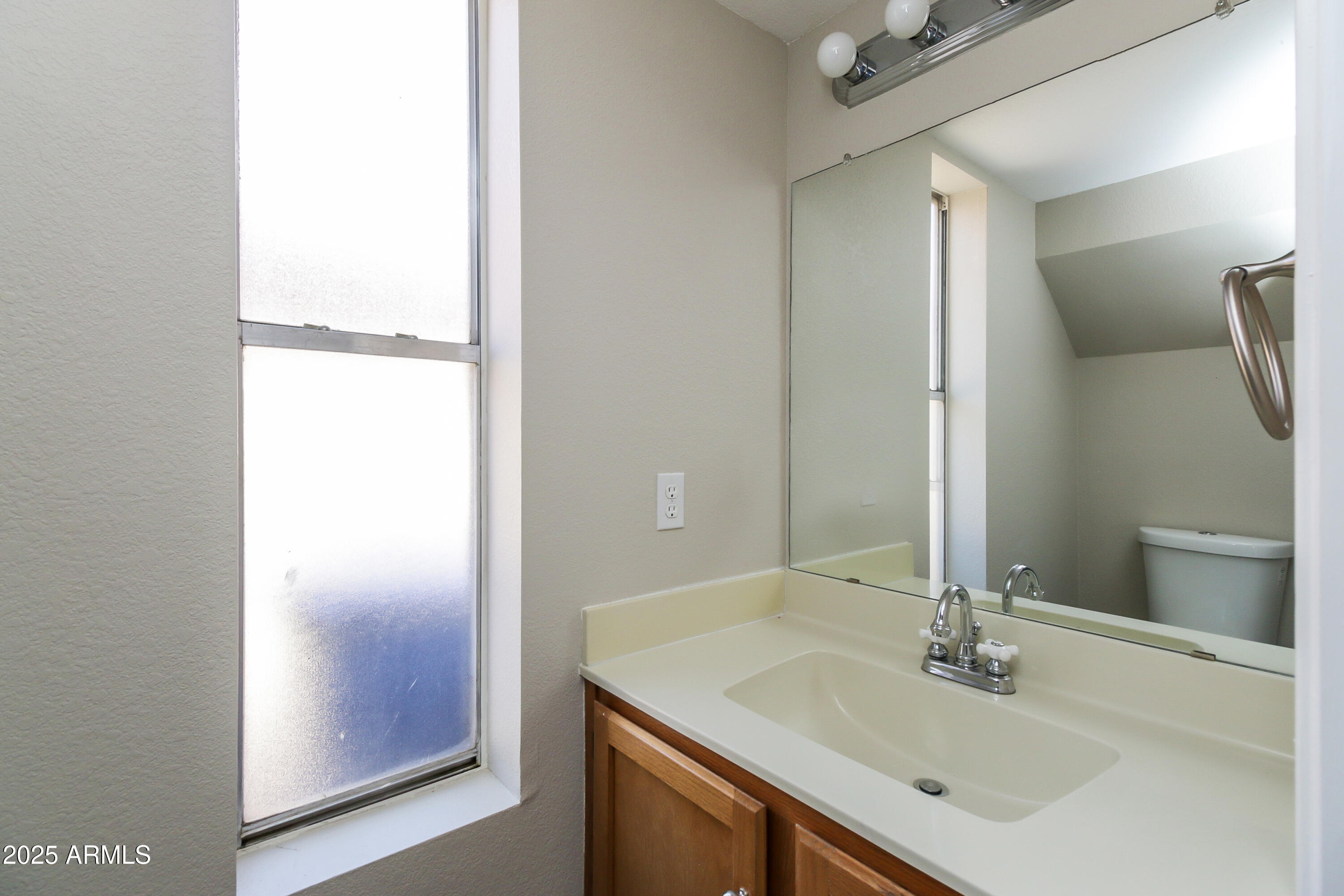 1033 North Arvada Mesa, AZ 85205 - Photo 13 of 17 014-photo-powder-room-7230496