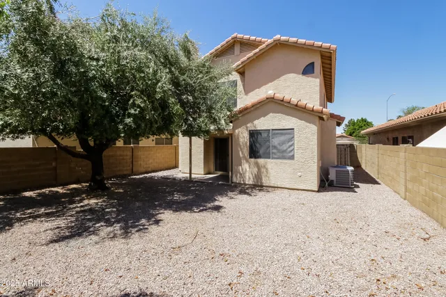 $1,995 | 1033 North Arvada, Mesa, AZ 85205