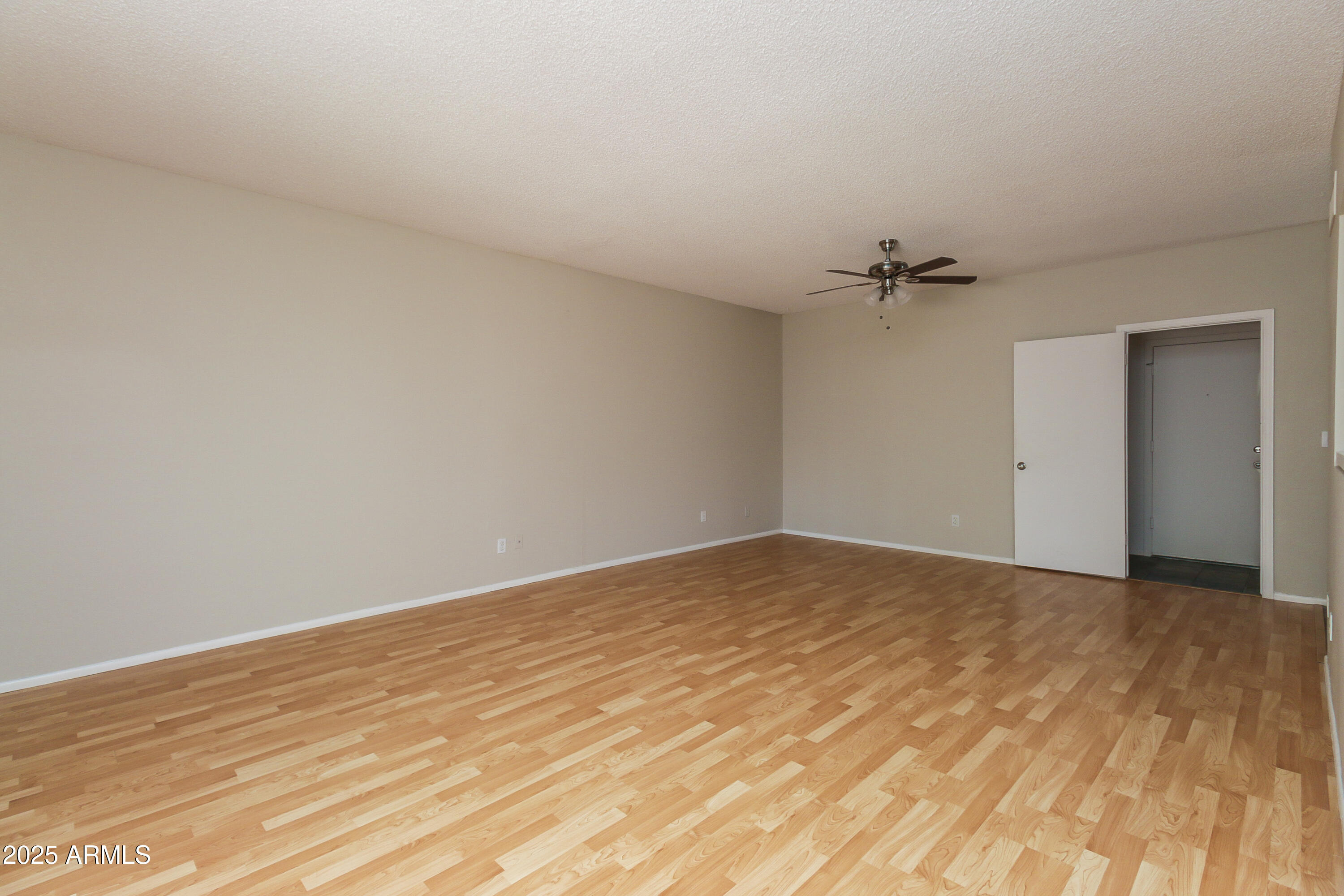 1033 North Arvada Mesa, AZ 85205 - Photo 2 of 17 003-photo-living-room-7230490