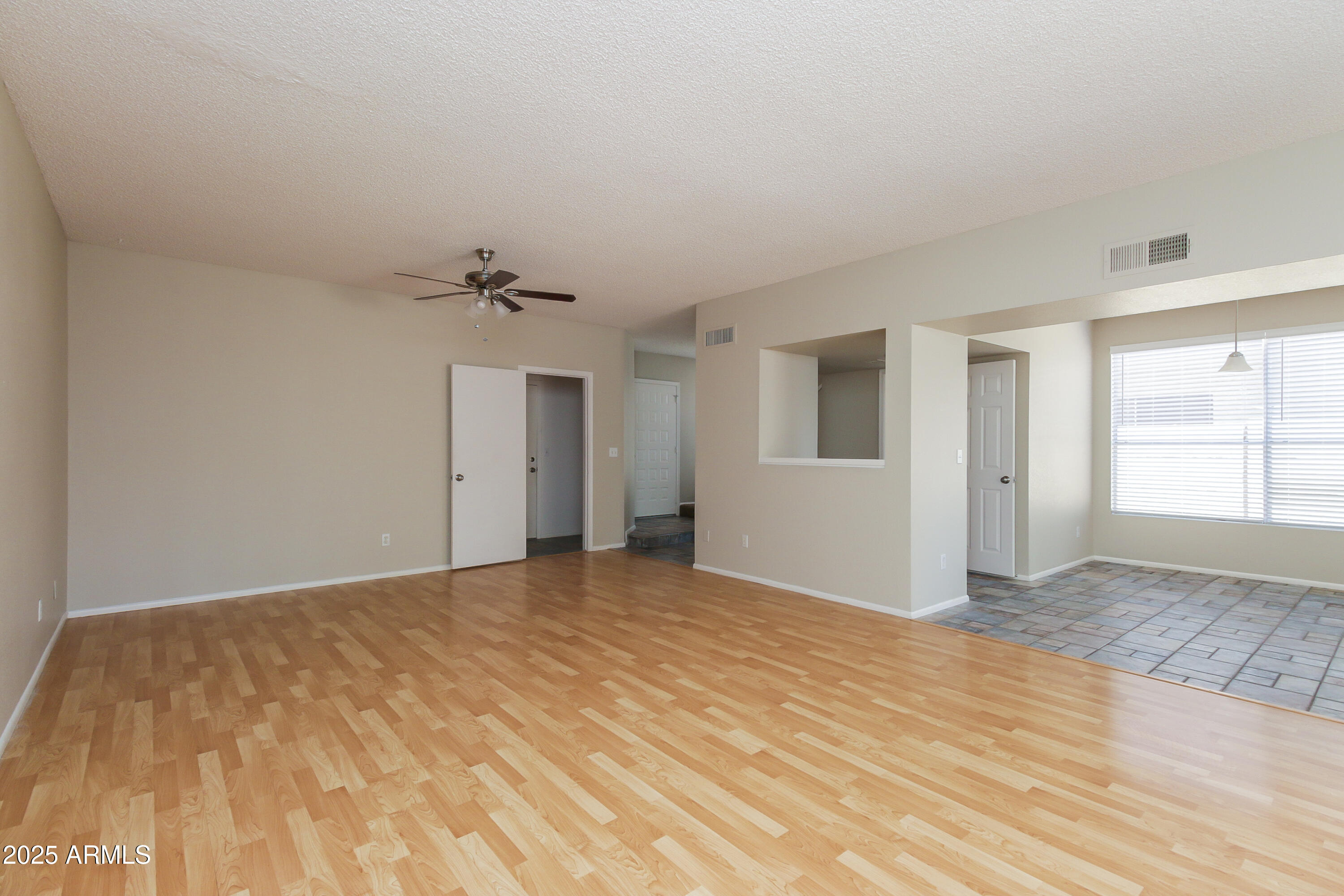 1033 North Arvada Mesa, AZ 85205 - Photo 3 of 17 004-photo-living-room-7230491